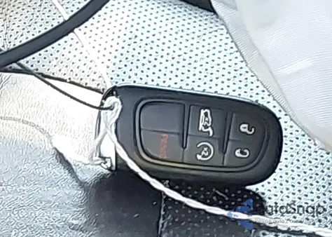 2019 Jeep Cherokee Limited 4X4 from USA, damaged, VIN 1C4PJMDX2KD429744